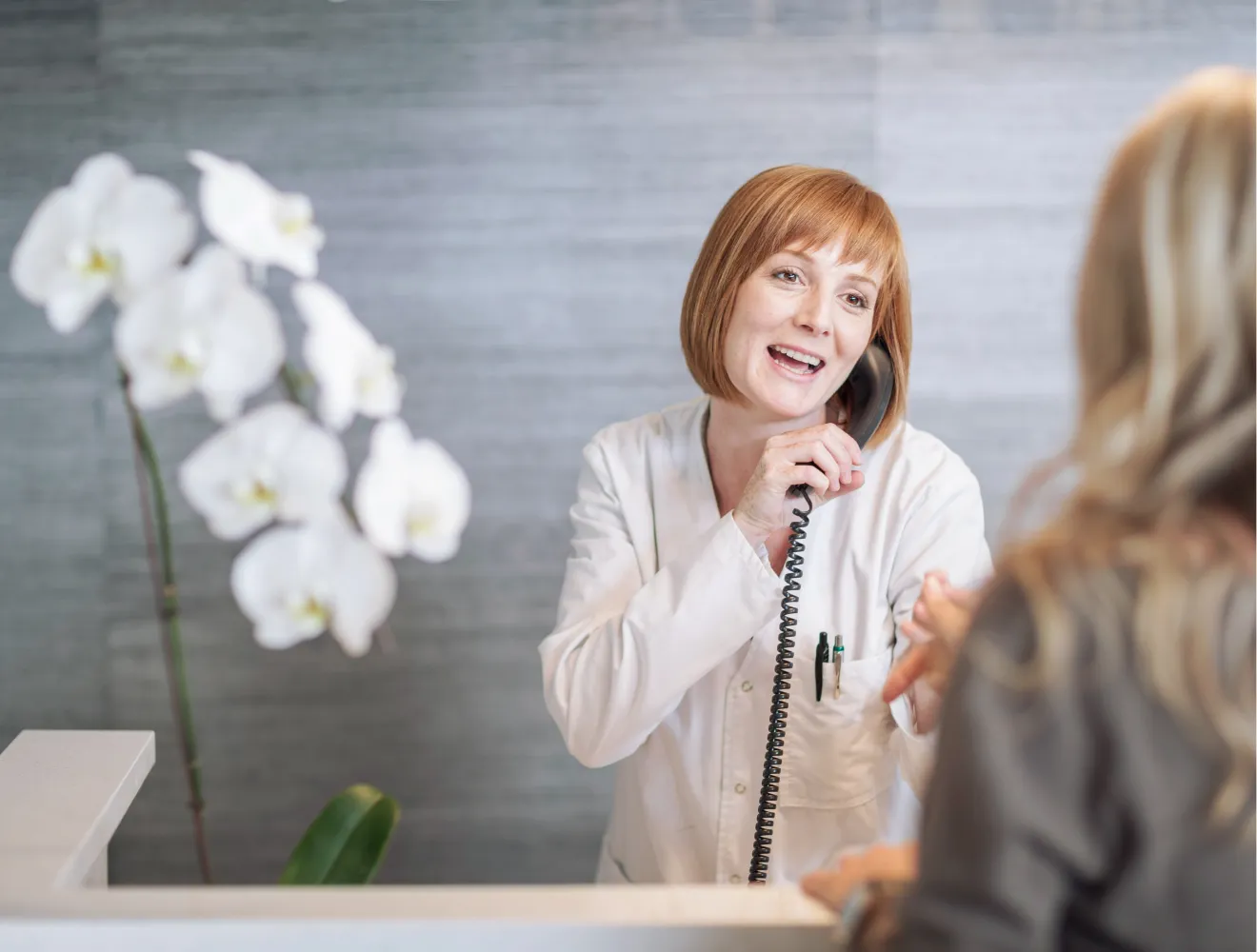 Booking a denture scanning visit by phone